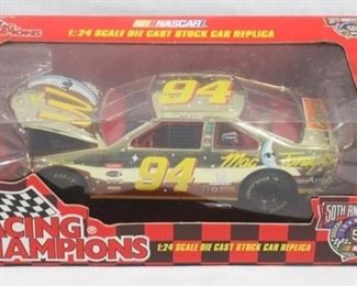 6066 - Racing Champions #94 gold edition car 1/24
