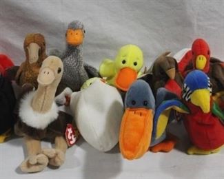 6074 - 12 Beanie Babies, new with tags
