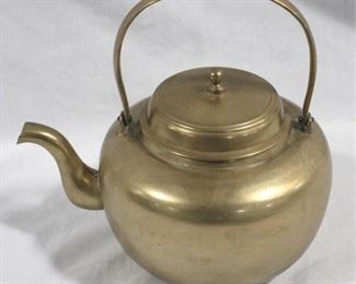 6242 - Brass teapot - 8.5 x 7.5

