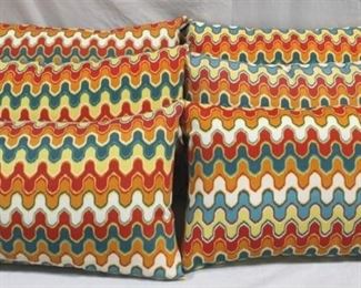 6251 - Group of 6 accent pillows - 19.5 x 11
