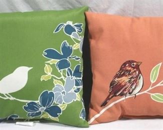 6252 - 2 Bird accent pillows - 16 x 16 & 15 x 15
