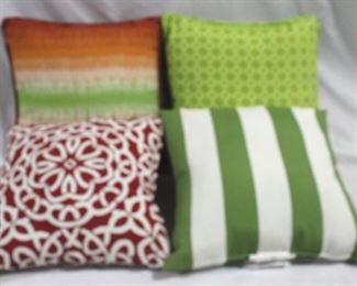 6253 - Group of 4 accent pillows - 16 x 16
