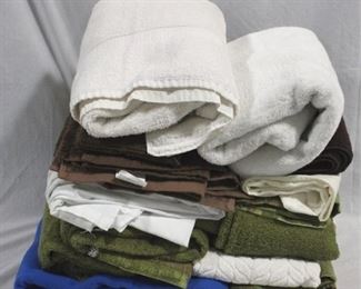 6254 - Group of linens & towels
