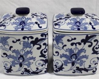 6266 - Pair blue & white porcelain 8" jars
