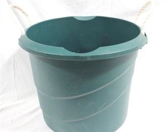 6369 - Plastic bucket tote - 22 x 18
