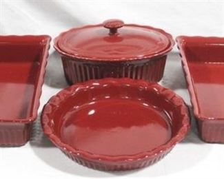 6408 - Paula Deen 4 piece dish set, 1 with lid
