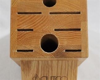 6426 - Cutco wooden knife storage block 8.5 x 10 x 5.5
