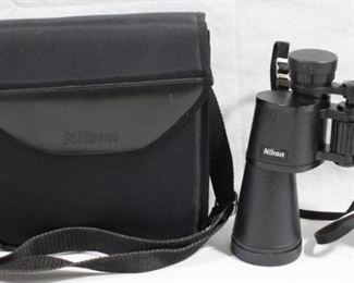 6479 - Nikon Lookout II 10x50 binoculars w/ case
