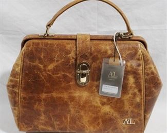 6504 - New Lazzaro leather ladies purse
