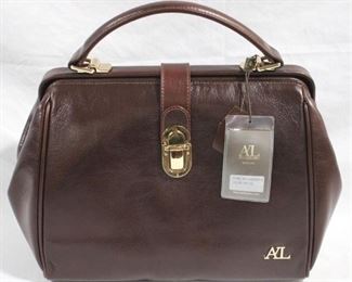 6506 - New Lazzaro leather ladies purse
