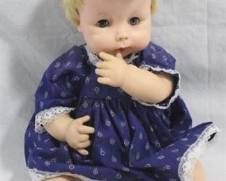 6532 - Vintage 15" doll
