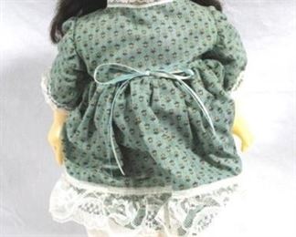 6536 - Vintage 20" doll
