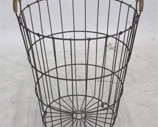 8010 - Metal Basket - 19 x 15

