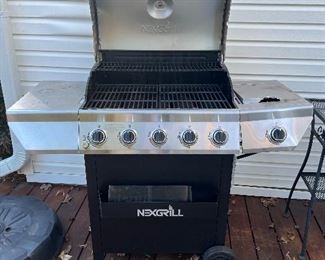 NexGrill 5-Burner Propane Gas Grill in Stainless Steel with Side Burner and Condiment Rack