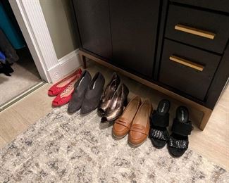 Women's shoes