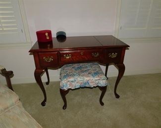 Mahogany Dressing Table & Seat