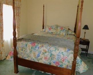 Queen Mahogany Poster Bed Custom Bedding