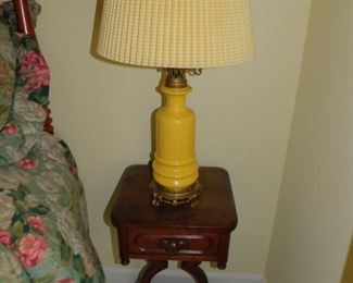 Davis Cabinet Co Lillian Russell Collection & Vintage Lamp