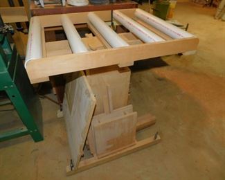 WOOD ROLLER FOR TABLE SAW