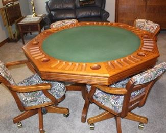 Mikail Darafeev Rivera game - poker table with RT 66 theme