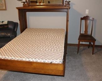 Newer mattress, folds nicely