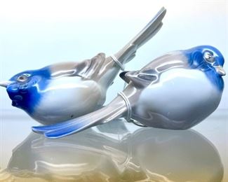 ESTATE of VALUE - Appraisals, Estate Sales & Consignment Sales, 1812 Winter St., Superior, Wi. Open every Friday noon to 6 pm & Saturday 9 am to 3 pm and by appointment. 715-718-8000