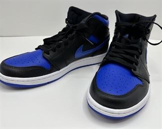 New Nike Air Jordan 1 554724-068 Men's Sneakers Size 9.5
Lot #: 20