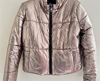 David Lerner New York Bella Metallic Crop Puffer Jacket, Freshly Dry Cleaned, Size Large
Lot #: 31