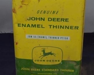 John Deere oil can
