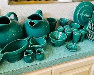 8_____NOW $400 was  $500 
Harlequin Spruce Green - 46 pieces&nbsp;