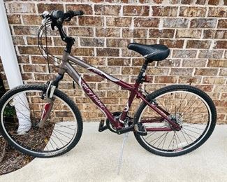 _____$195 FIRM 
Gary Fisher 21 speed-Capitola Aluminium men bike Silver series&nbsp;
Serial #JTK5G12150
