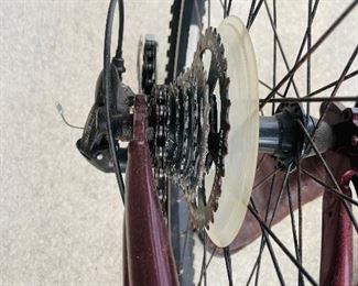 _____FIRM $195 
Gary Fisher 21 speed-Capitola Aluminium men bike Silver series&nbsp;
Serial #JTK5G12150