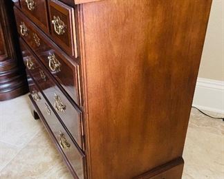 _____$700 
Pair of Henrendon chests 6 drawers burl walnut
