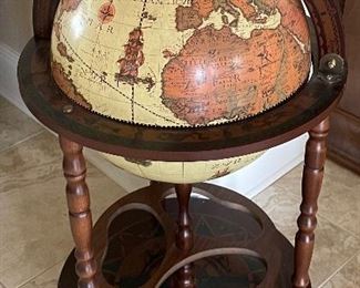 _____$240 
Made in Italy Zoffoli world globe bar 38Tx 19W