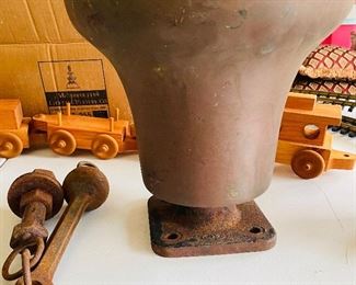 _____$350 
Cast iron railroad bell 12"W x 11T&nbsp;