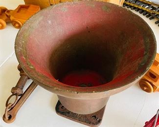 _____$350 
Cast iron railroad bell 12"W x 11T&nbsp;