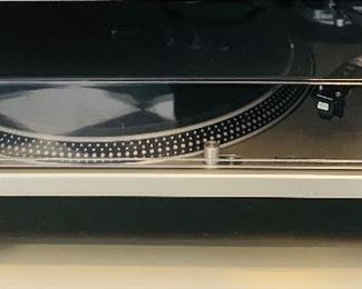 _____$250 
Pioneer turntable Technics Quartz SL-1200MK2