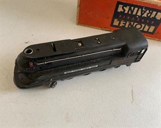 _____$1,000 
Early vintage Lionel train and tracks c.1930's
