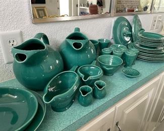 8_____NOW $400 was  $500 
Harlequin Spruce Green - 46 pieces&nbsp;
