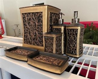 _____$36 
Vanity bathroom set&nbsp;