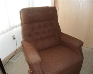 ANOTHER NICE RECLINER