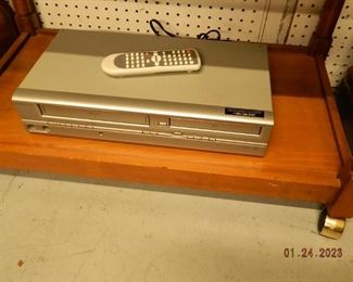 DVD/VCR player