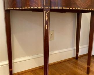 Henkle Harris Mahogany Myers card table