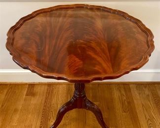 Councill Craftsmen pie crust pedestal table