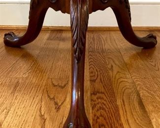 Councill Craftsmen pie crust pedestal table