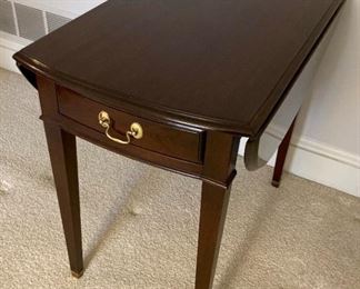 Ridgefield Home drop leaf end table