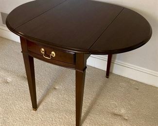 Ridgefield Home drop leaf end table