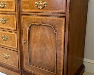 Vintage Henredon Carlton finish buffet