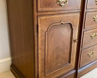 Vintage Henredon Carlton finish buffet