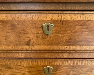 Vintage Henredon Carlton finish buffet